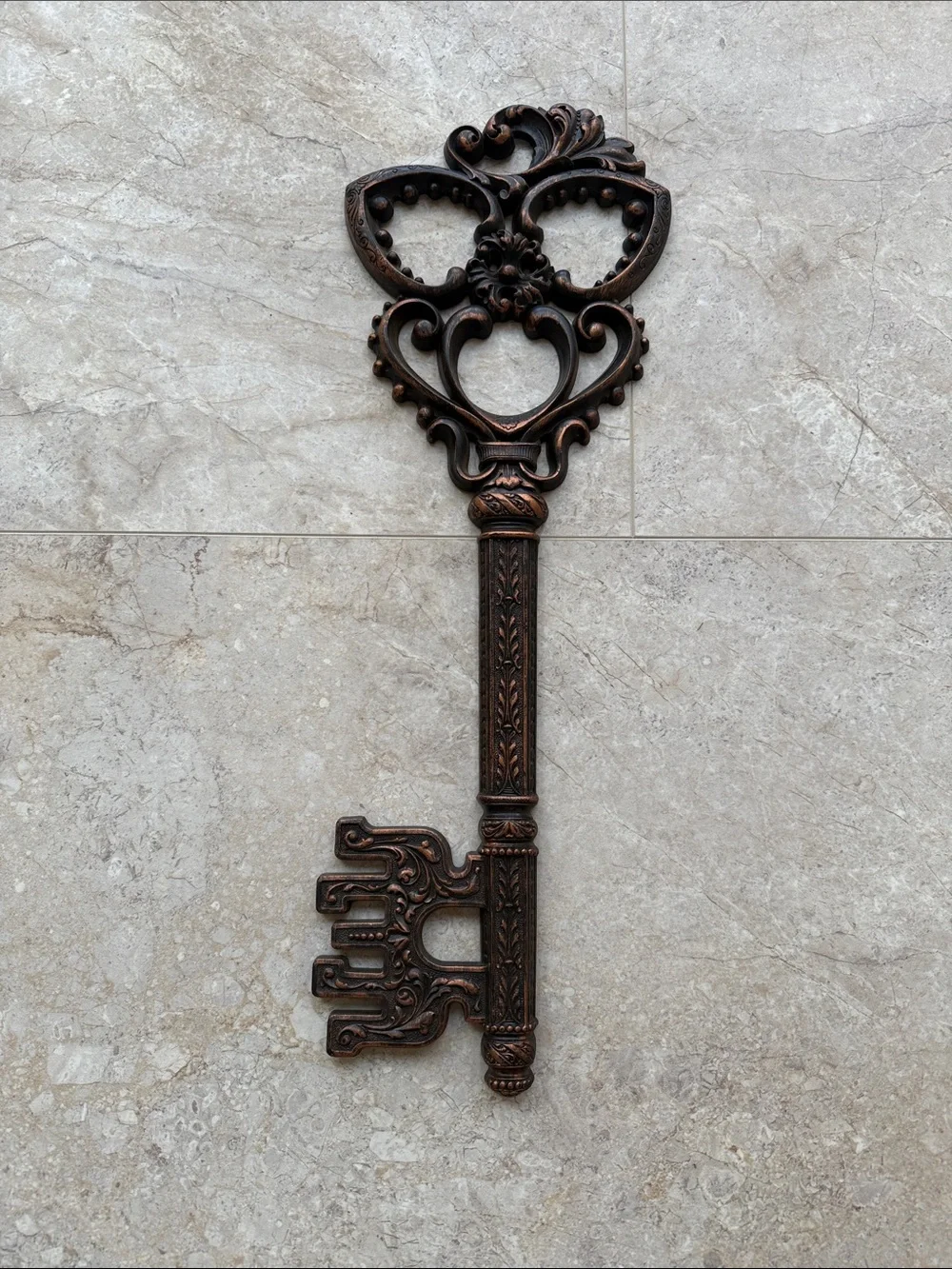 Vintage Dart Plastic Key Decor